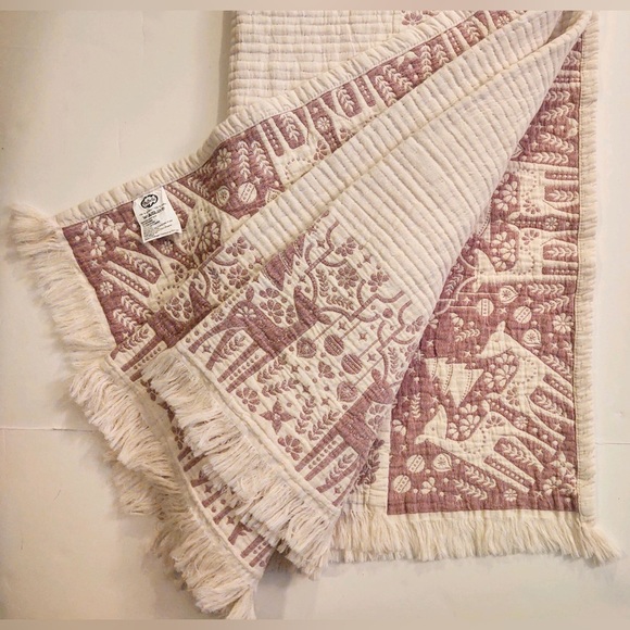 🎁PiuBelle Throw Blanket - Holiday Icons - Oatmeal & Pale Crimson - Picture 4 of 8